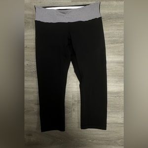 Lululemon Cropped Leggings Medium
